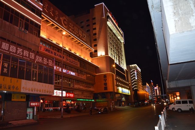 南京诺尔迅亮化工程有限公司LED户外亮化效果案例